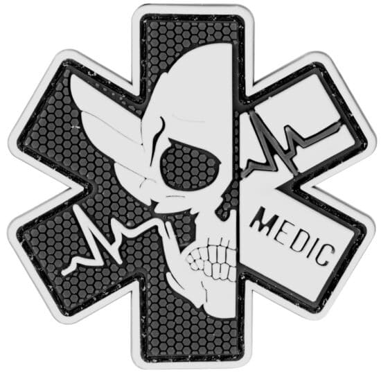 Paintball_Airsoft_PVC_Klettpatch_death_medic_Night_black